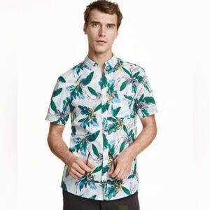H&M Men's Tropical Print Shirt - Green and Blue